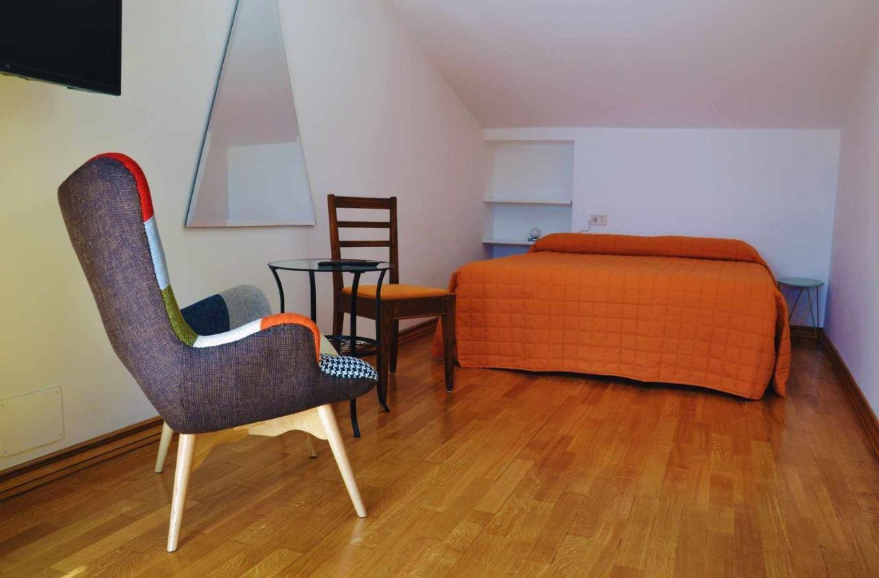 Bed and Breakfast Beb Cornelia Atri Exterior foto