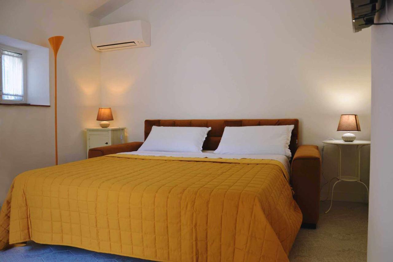 Bed and Breakfast Beb Cornelia Atri Exterior foto